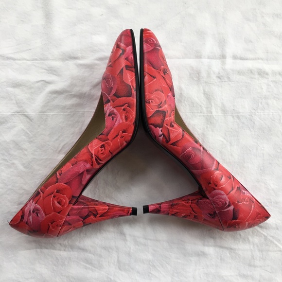 VTG Versace Rose Heels, EU39 - Picture 4 of 11